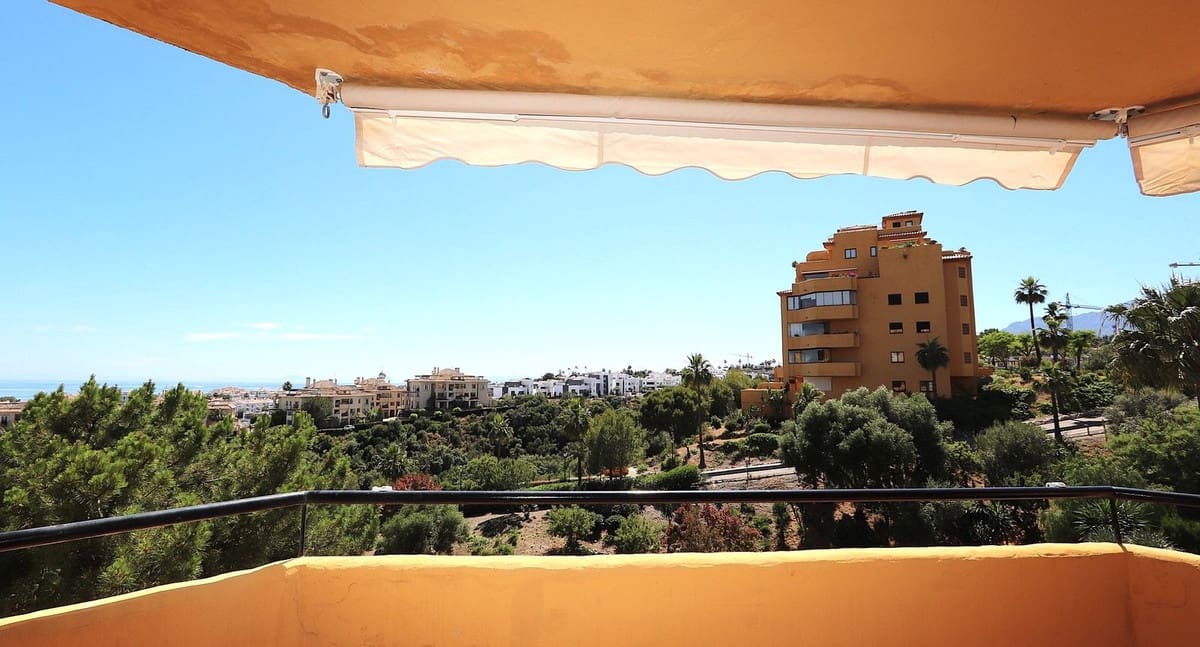3 soverom Leilighet til salgs i New Golden Mile med svømmebasseng - € 495 000 (Ref: 9974109)