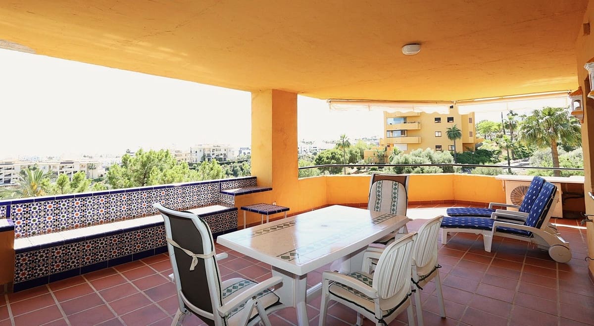 3 soverom Leilighet til salgs i New Golden Mile med svømmebasseng - € 495 000 (Ref: 9974109)