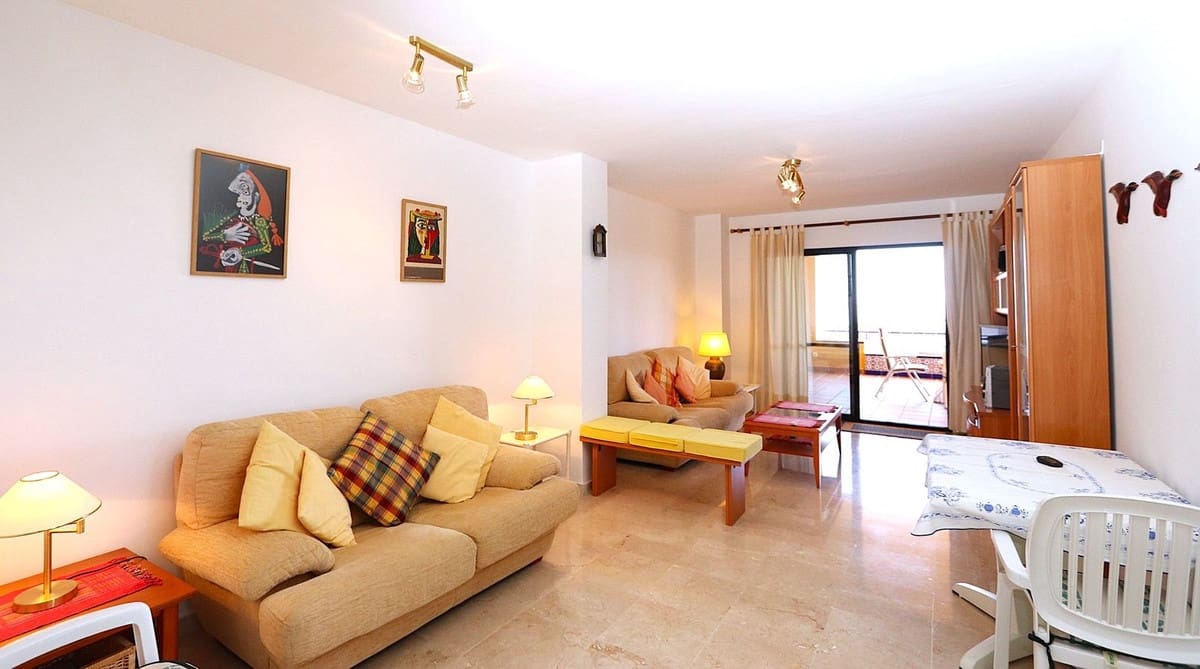 3 soverom Leilighet til salgs i New Golden Mile med svømmebasseng - € 495 000 (Ref: 9974109)