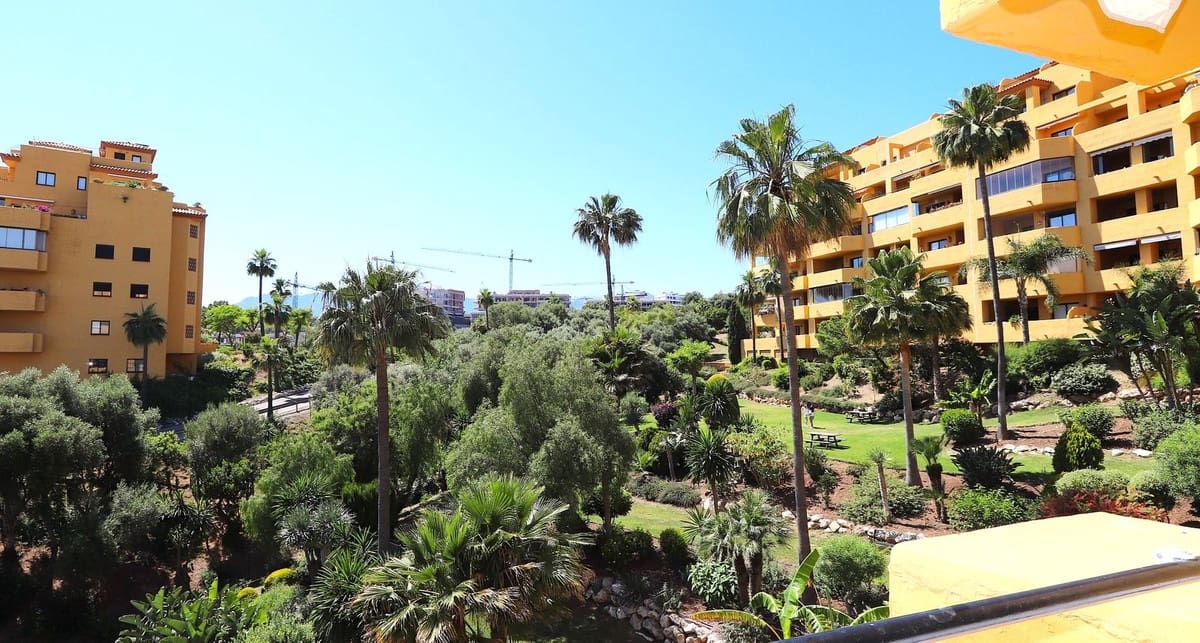 3 soverom Leilighet til salgs i New Golden Mile med svømmebasseng - € 495 000 (Ref: 9974109)