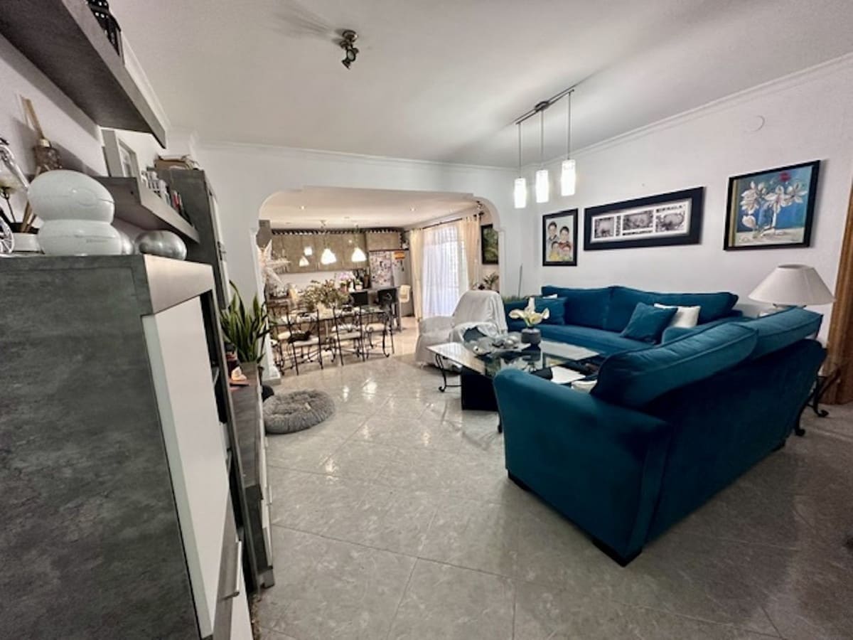 4 soveværelse Lejlighed til salg i San Pedro de Alcantara - € 490.000 (Ref: 9974111)