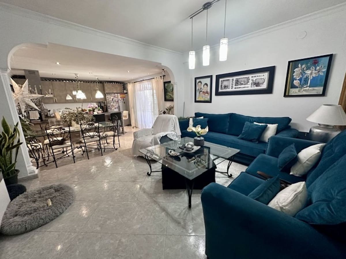 4 soveværelse Lejlighed til salg i San Pedro de Alcantara - € 490.000 (Ref: 9974111)
