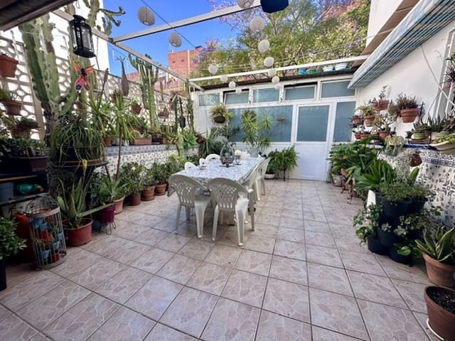 4 soveværelse Lejlighed til salg i San Pedro de Alcantara, Marbella - € 490.000 (Ref: 9974111)