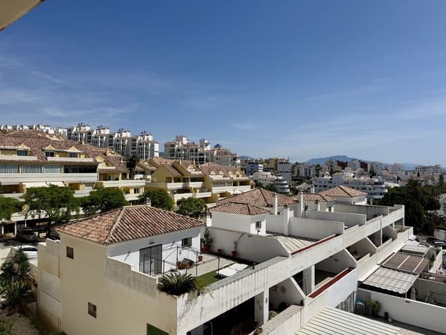 3 soveværelse Lejlighed til salg i Puerto de Estepona, Estepona - € 495.000 (Ref: 9974112)