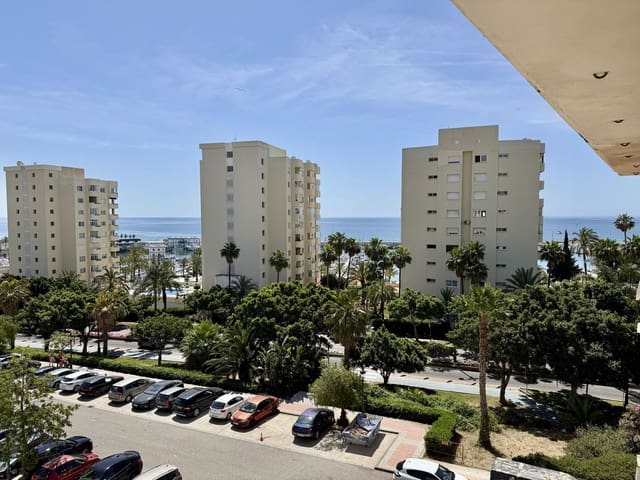 3 soveværelse Lejlighed til salg i Puerto de Estepona, Estepona - € 495.000 (Ref: 9974112)