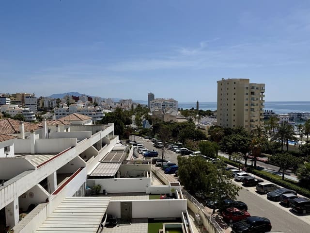 3 soveværelse Lejlighed til salg i Puerto de Estepona, Estepona - € 495.000 (Ref: 9974112)
