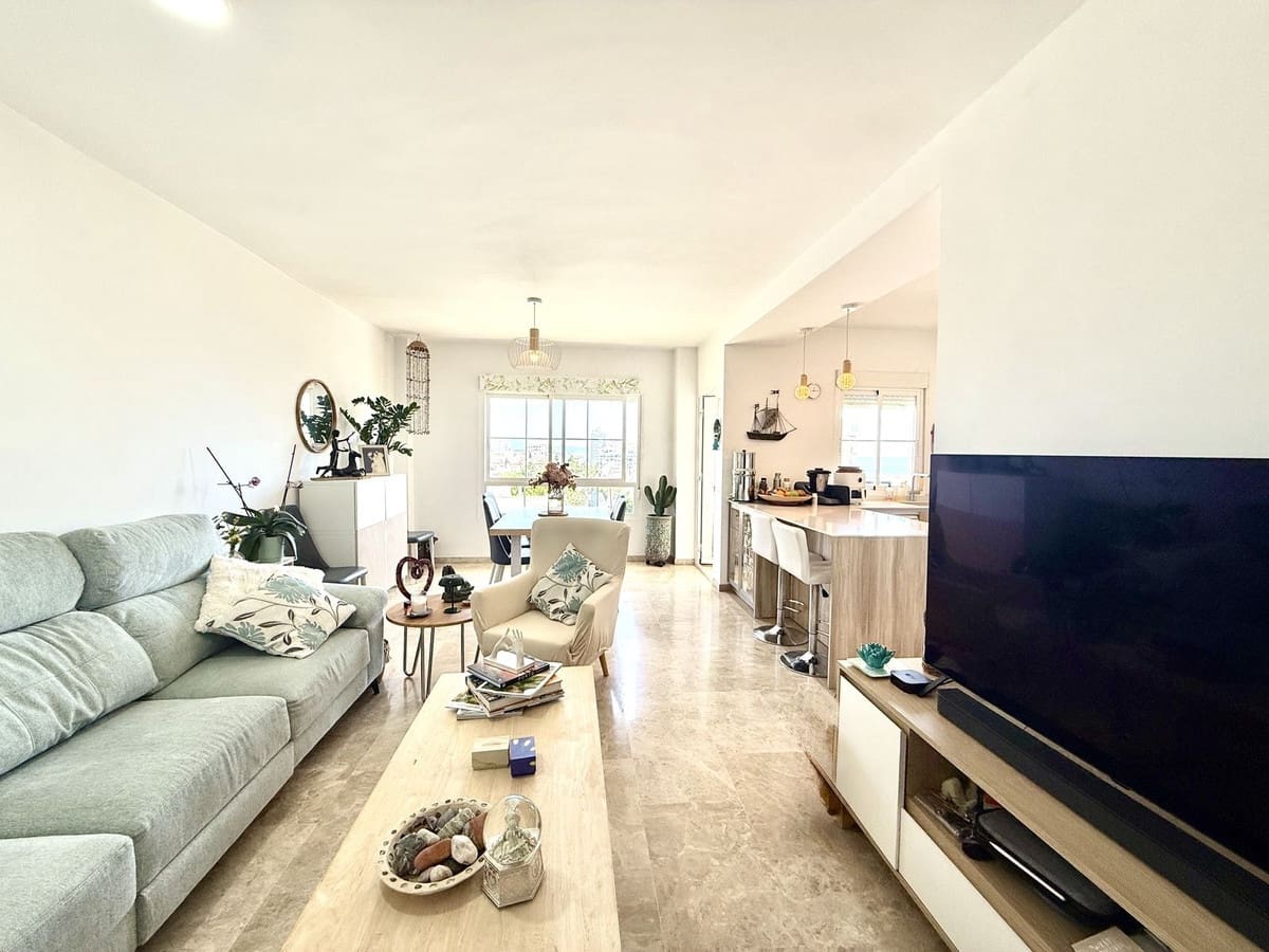 3 soveværelse Lejlighed til salg i Estepona - € 495.000 (Ref: 9974112)