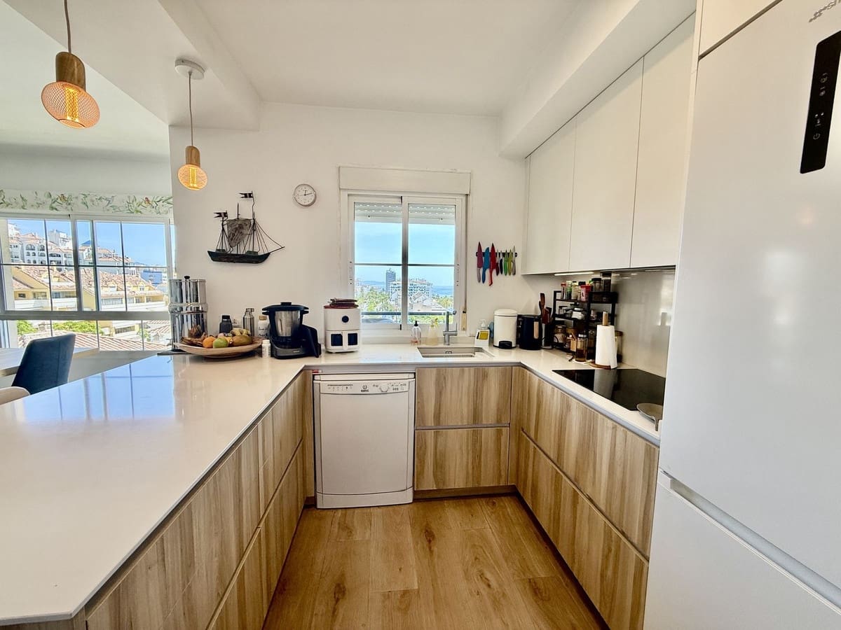 3 soveværelse Lejlighed til salg i Estepona - € 495.000 (Ref: 9974112)