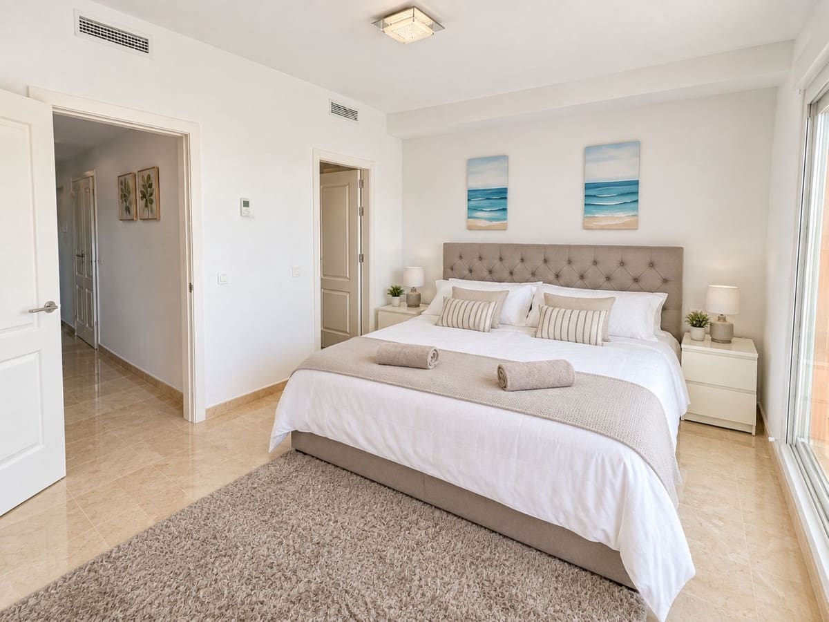 5 bedroom Townhouse for sale in Cabopino with pool - € 539,000 (Ref: 9974114)