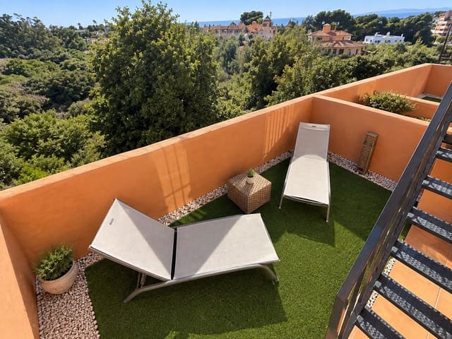 Casa de 5 habitaciones en Cabopino, Marbella en venta con piscina - 539.000 € (Ref: 9974114)
