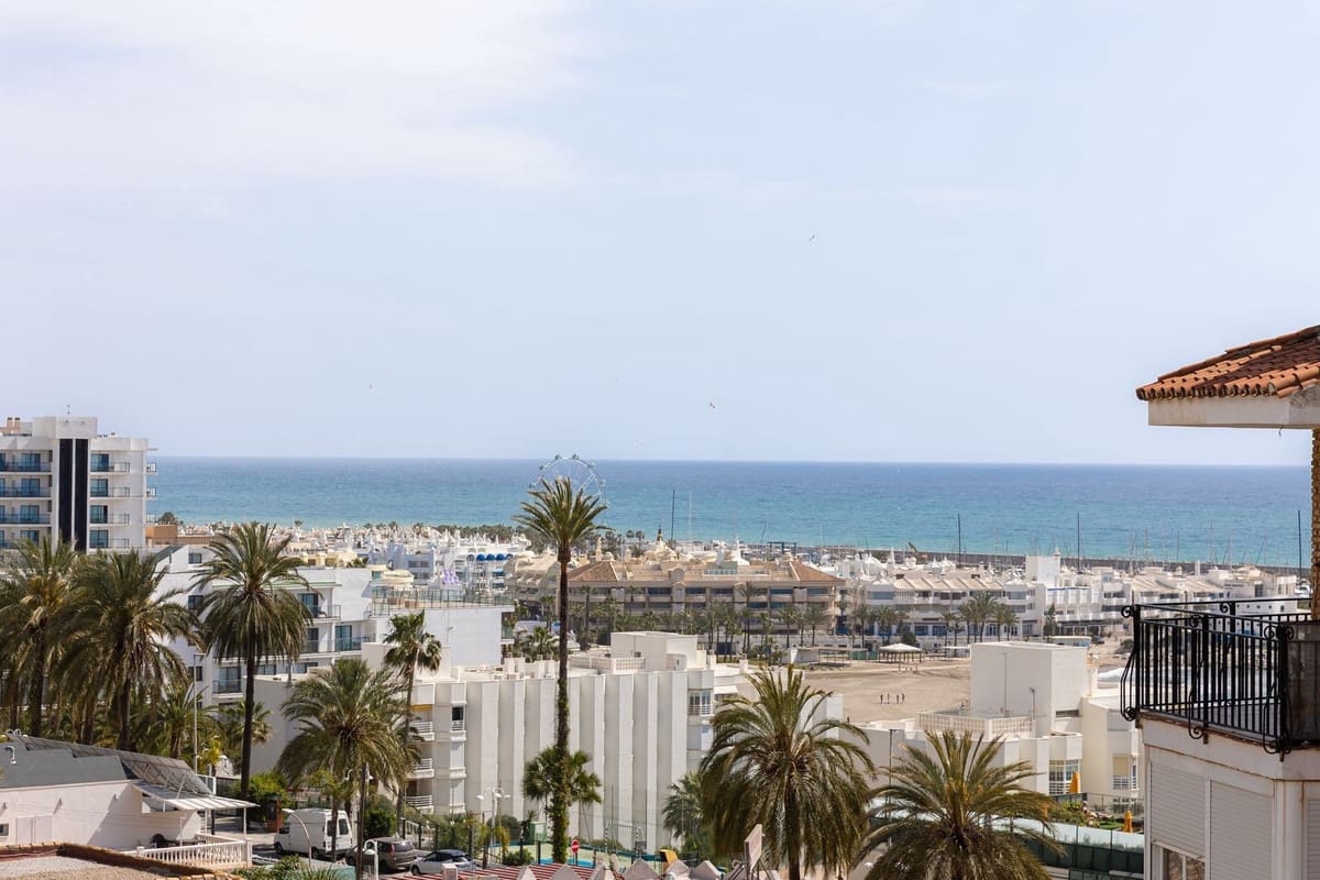 3 soveværelse Lejlighed til salg i Benalmadena Costa med swimmingpool garage - € 399.000 (Ref: 9974115)