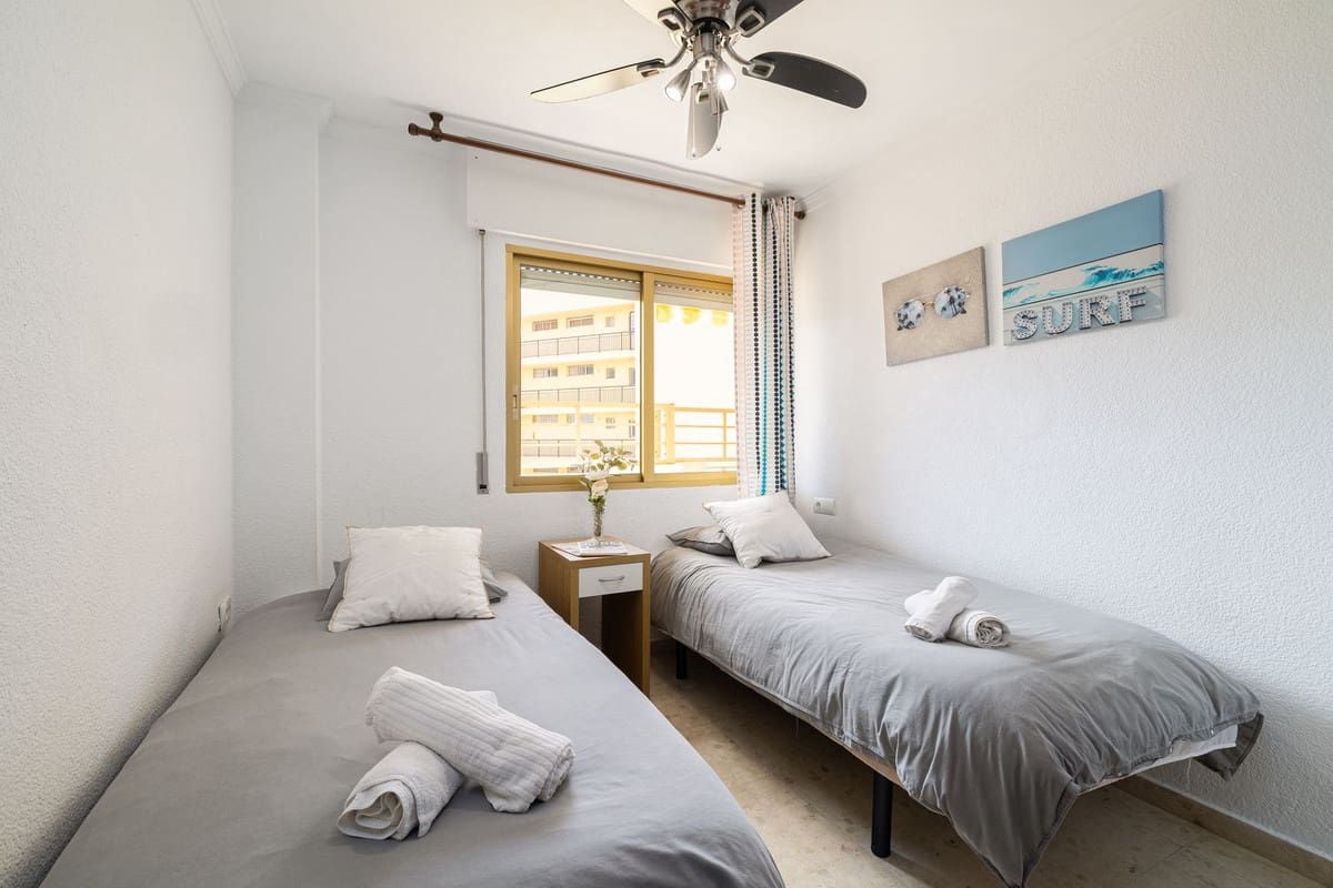 3 soveværelse Lejlighed til salg i Benalmadena Costa med swimmingpool garage - € 399.000 (Ref: 9974115)