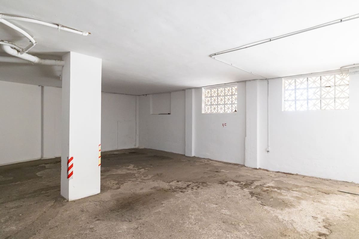 3 soveværelse Lejlighed til salg i Benalmadena Costa med swimmingpool garage - € 399.000 (Ref: 9974115)