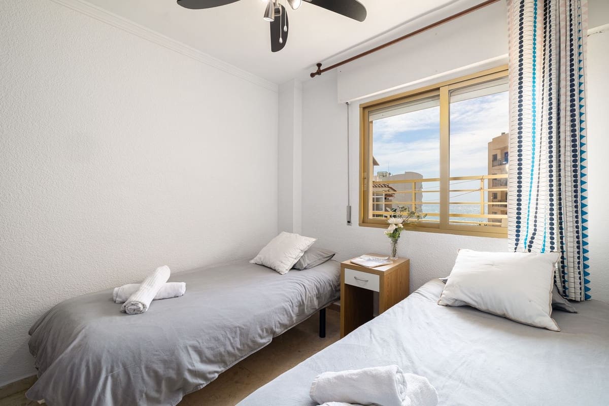 3 soveværelse Lejlighed til salg i Benalmadena Costa med swimmingpool garage - € 399.000 (Ref: 9974115)