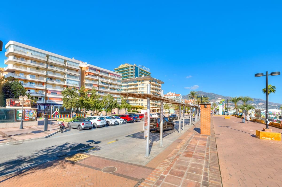 Apartamento de 2 habitaciones en Fuengirola en venta - 570.000 € (Ref: 9974116)