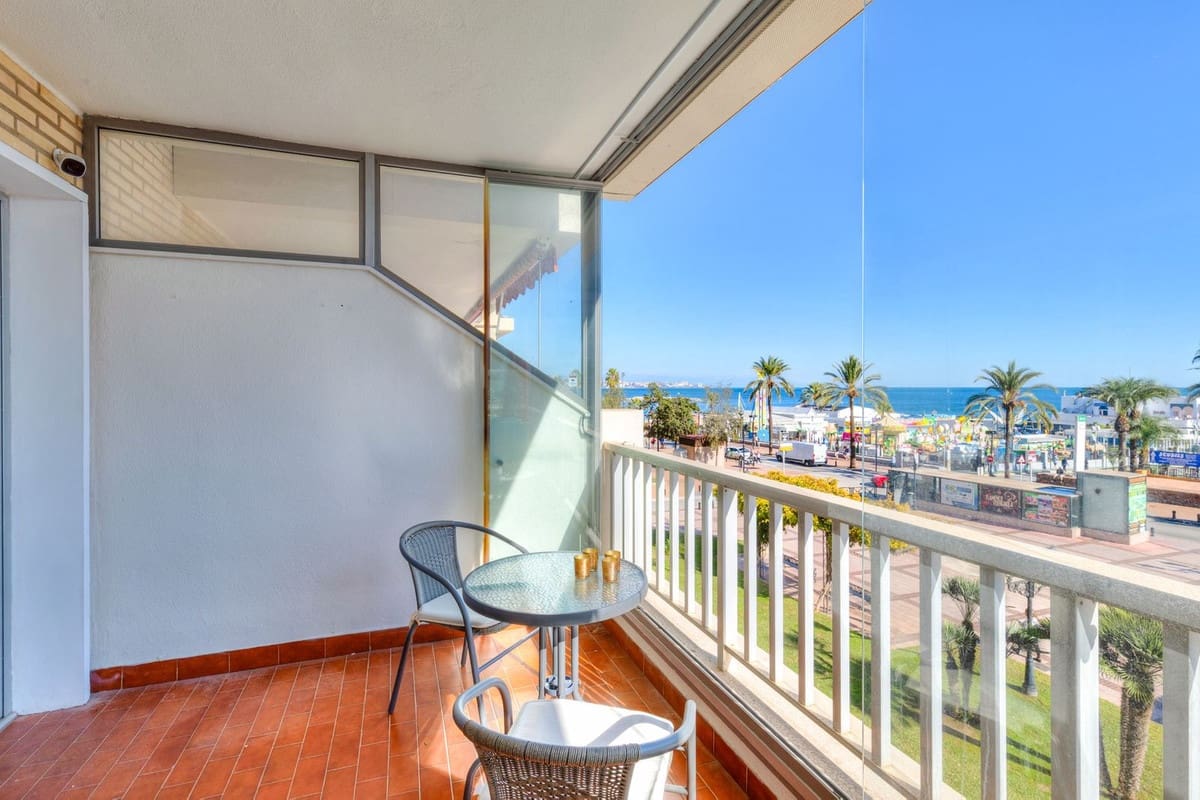 Apartamento de 2 habitaciones en Fuengirola en venta - 570.000 € (Ref: 9974116)