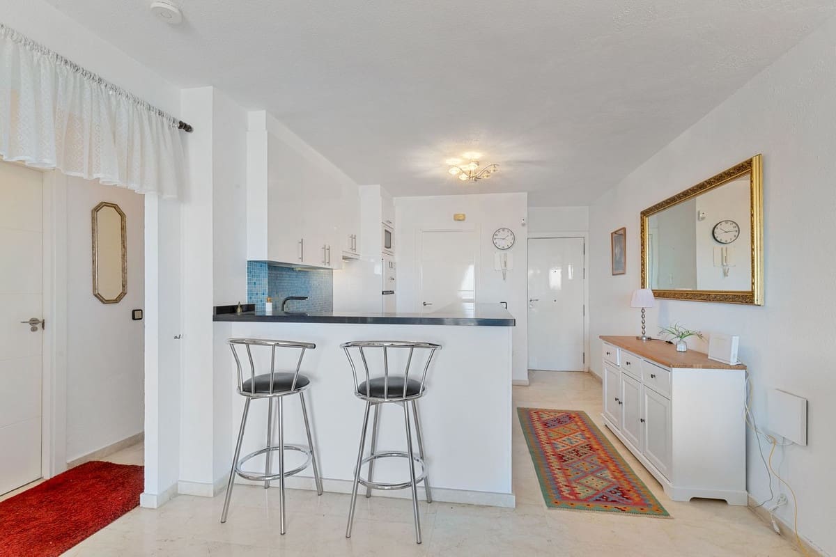 Apartamento de 2 habitaciones en Fuengirola en venta - 570.000 € (Ref: 9974116)