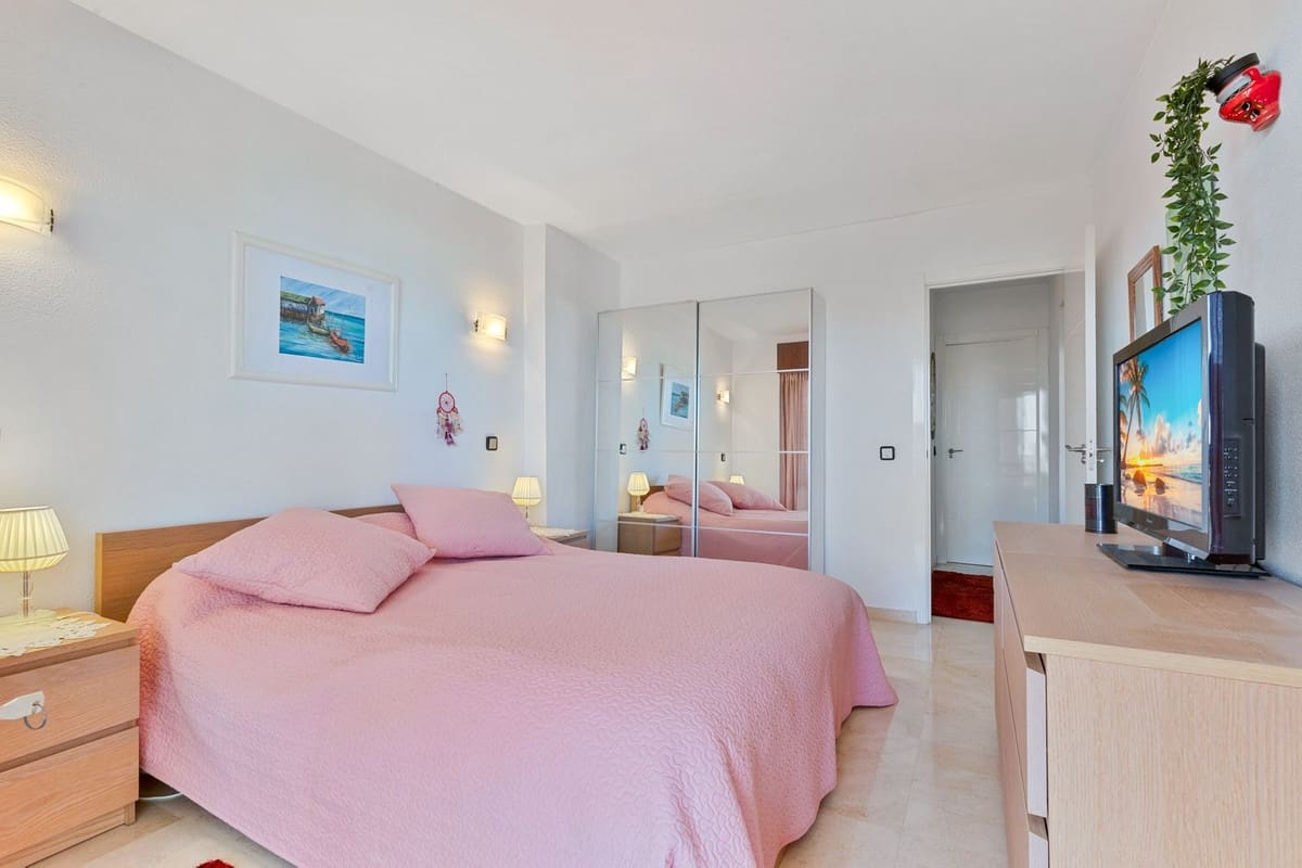 Apartamento de 2 habitaciones en Fuengirola en venta - 570.000 € (Ref: 9974116)