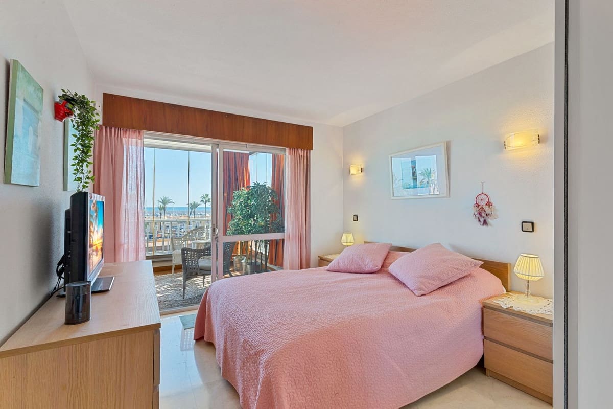 Apartamento de 2 habitaciones en Fuengirola en venta - 570.000 € (Ref: 9974116)