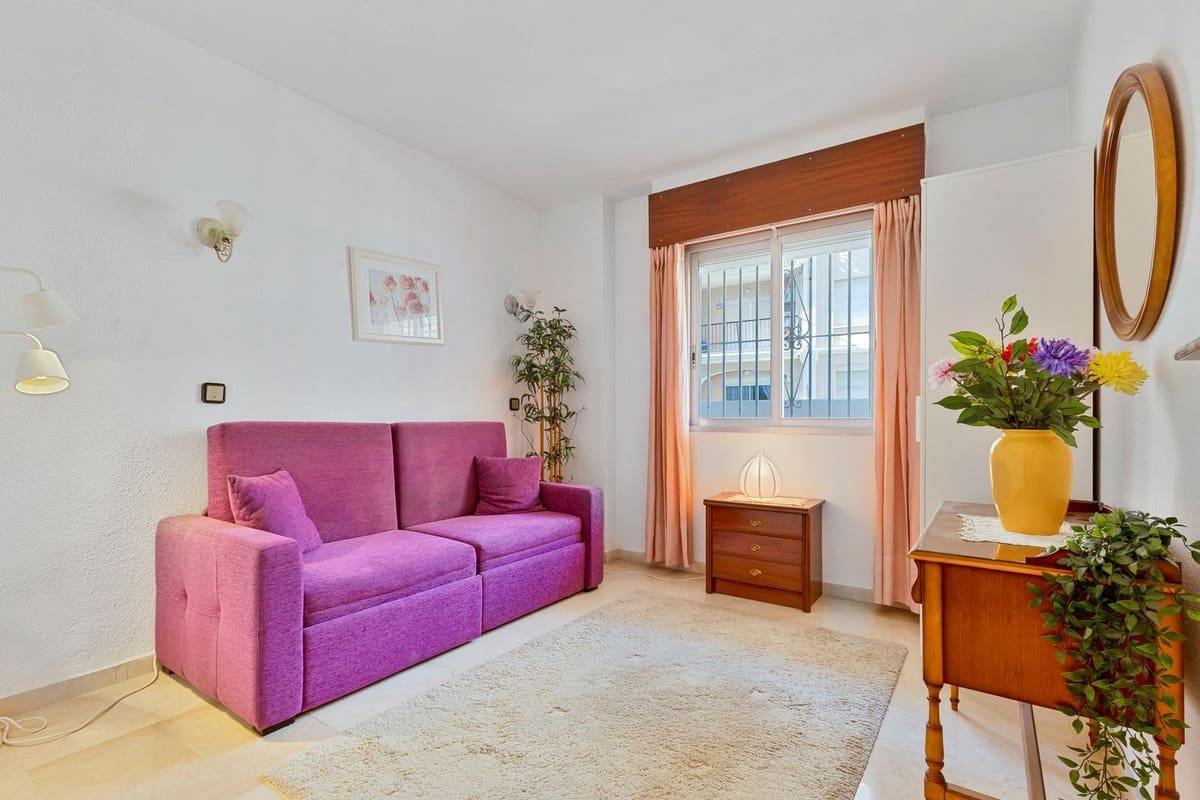 Apartamento de 2 habitaciones en Fuengirola en venta - 570.000 € (Ref: 9974116)