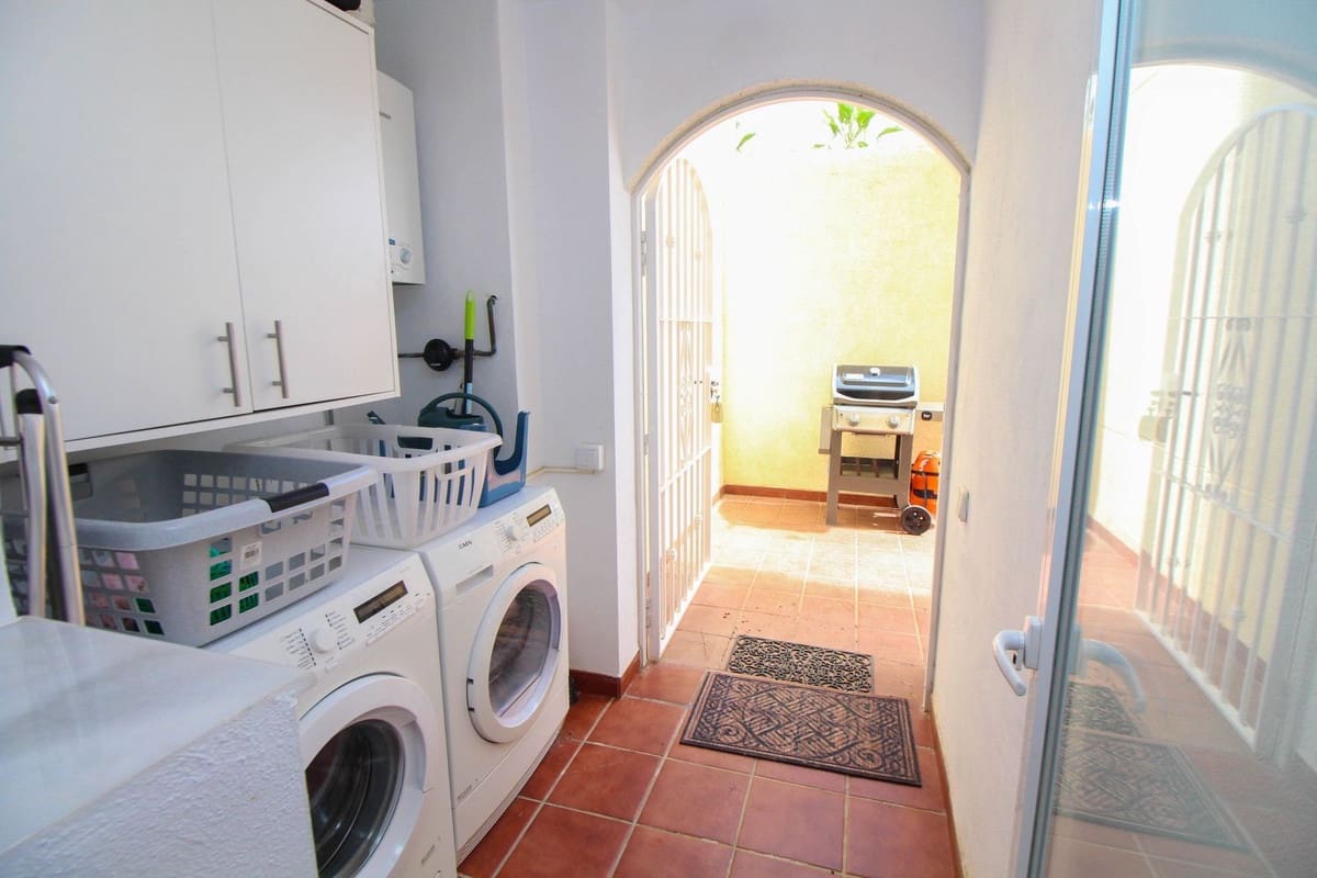 Apartamento de 3 habitaciones en La Cala de Mijas en venta con piscina - 550.000 € (Ref: 9974117)