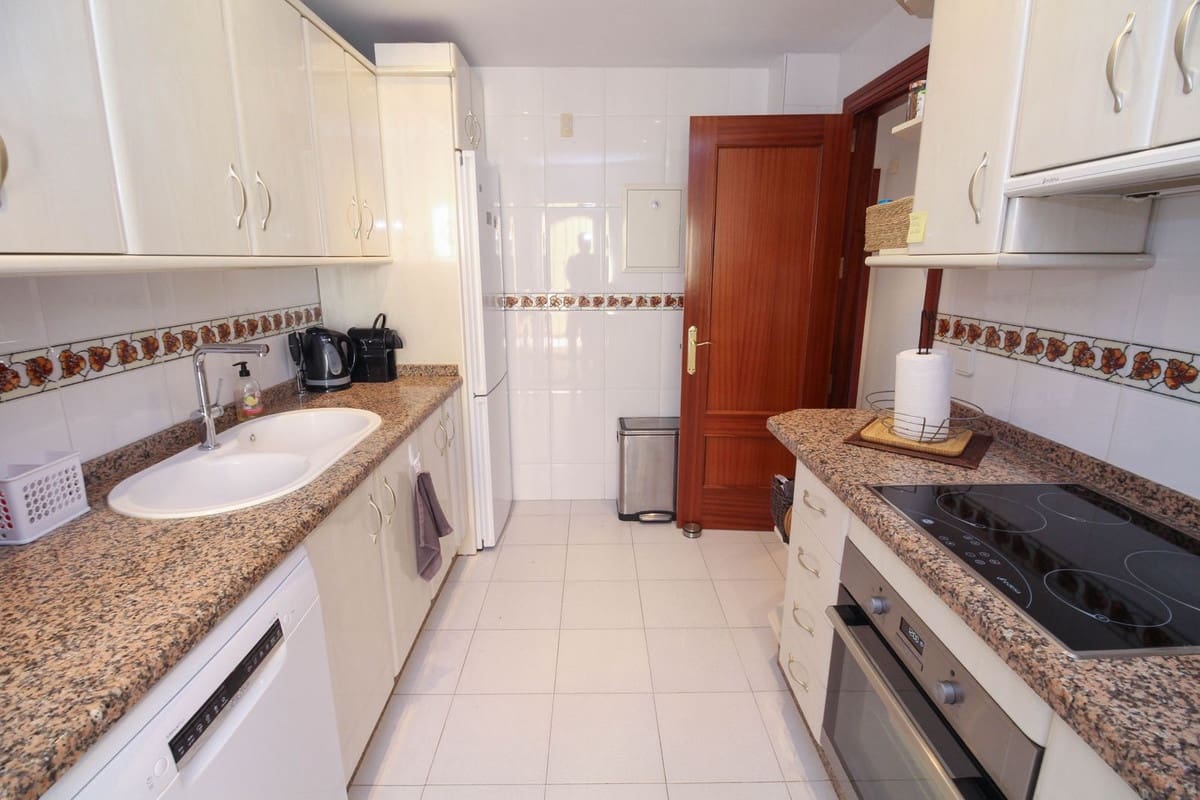 Apartamento de 3 habitaciones en La Cala de Mijas en venta con piscina - 550.000 € (Ref: 9974117)