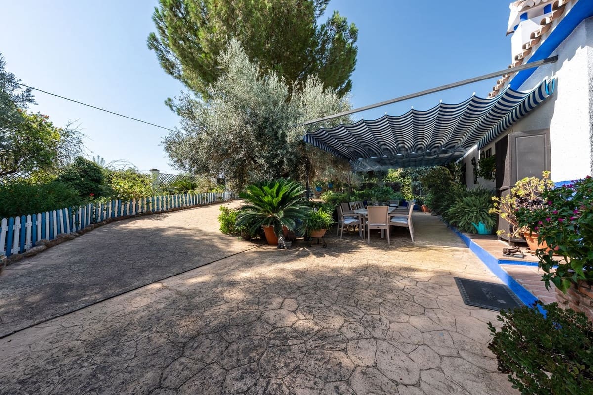 4 bedroom Finca/Country House for sale in Coin with pool - € 498,000 (Ref: 9974120)