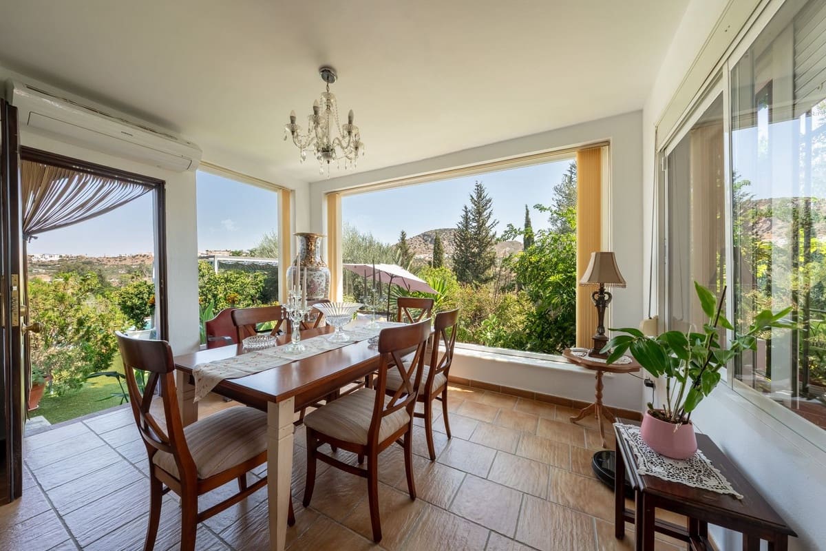 4 bedroom Finca/Country House for sale in Coin with pool - € 498,000 (Ref: 9974120)