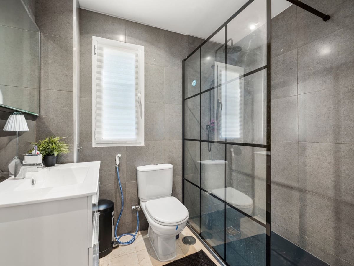 2 makuuhuone Huoneisto myytävänä paikassa Benahavis mukana uima-altaan - 449 000 € (Ref: 9974125)