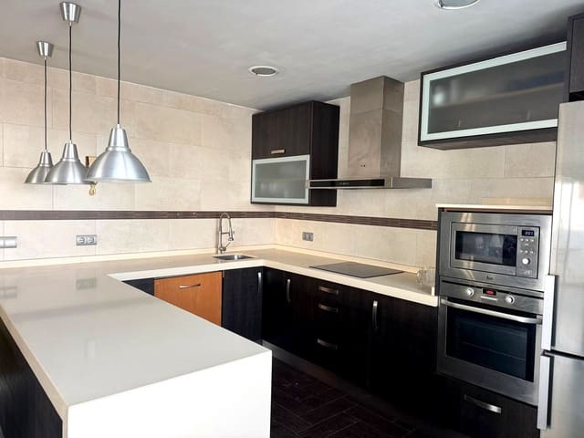 Casa de 3 habitaciones en Costalita, Estepona en venta con piscina - 499.000 € (Ref: 9974126)