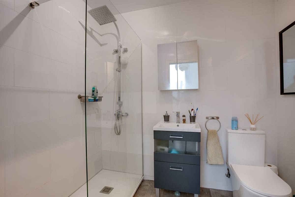 3 bedroom Townhouse for sale in Bel-Air with pool - € 495,000 (Ref: 9974127)