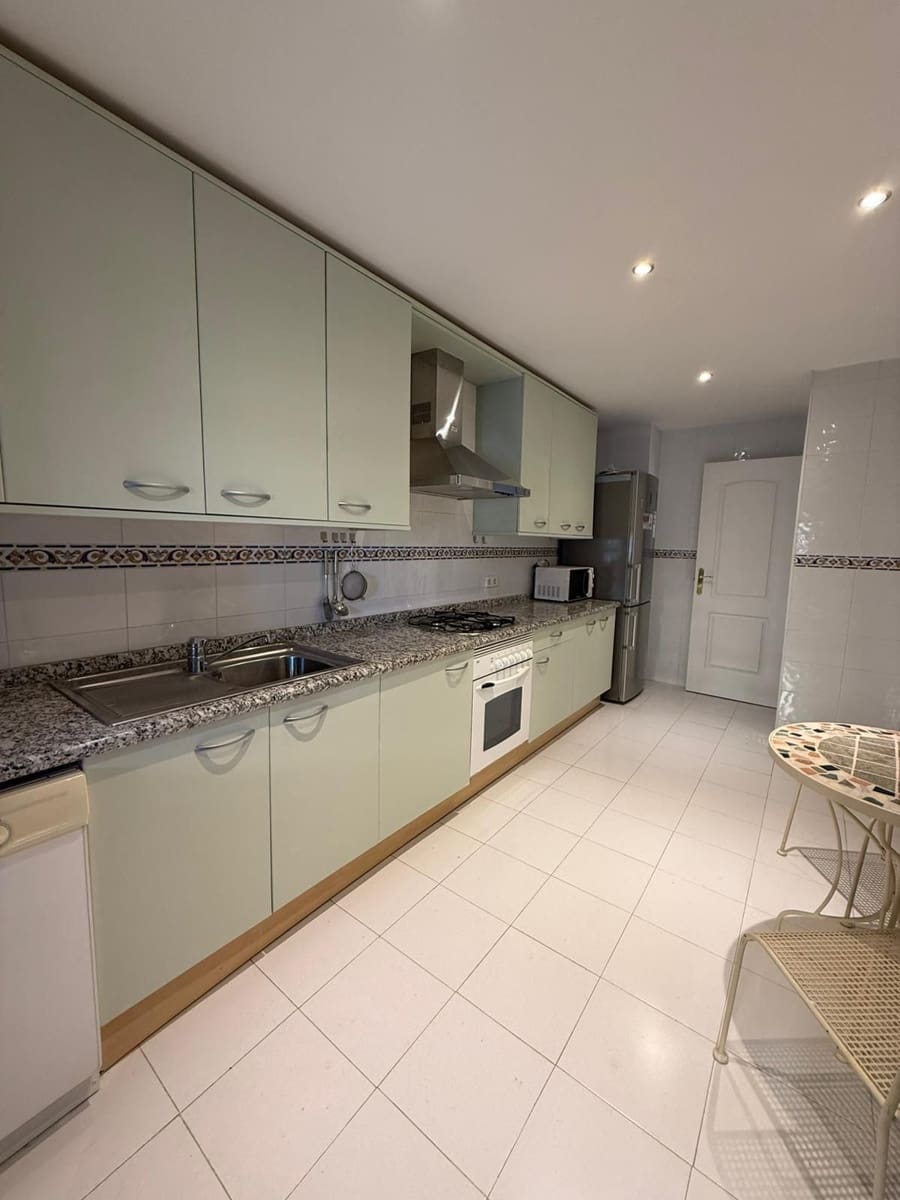 3 soverom Leilighet til salgs i San Pedro de Alcantara med svømmebasseng garasje - € 535 000 (Ref: 9974129)