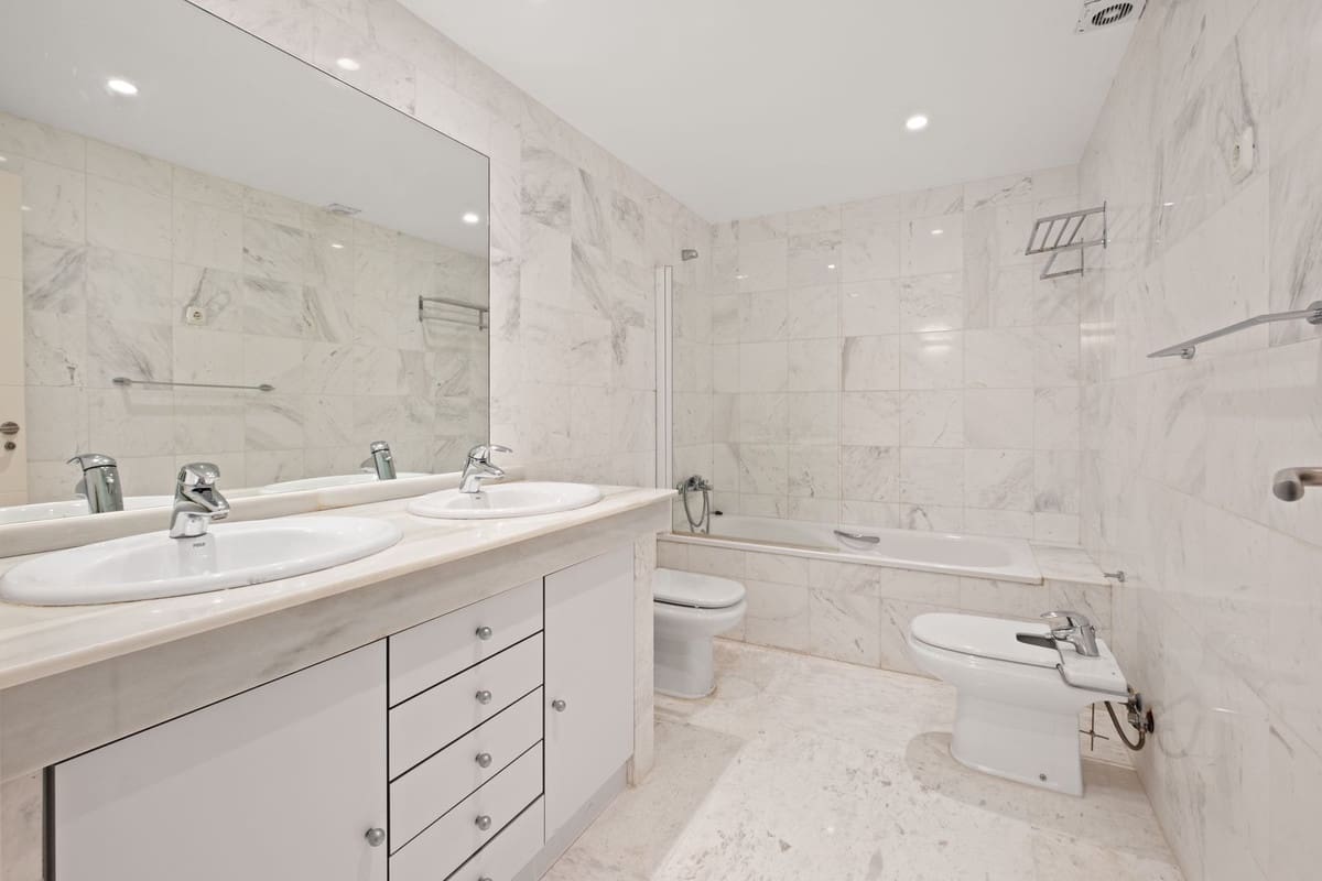 2 slaapkamer Appartement te koop in La Mairena met zwembad - € 520.000 (Ref: 9974130)