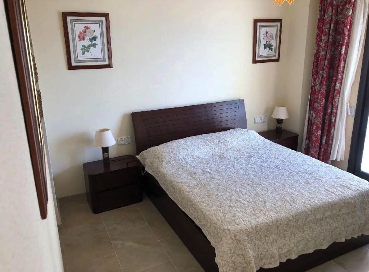 3 soveværelse Lejlighed til salg i La Duquesa / Puerto de la Duquesa med swimmingpool garage - € 549.000 (Ref: 9974131)