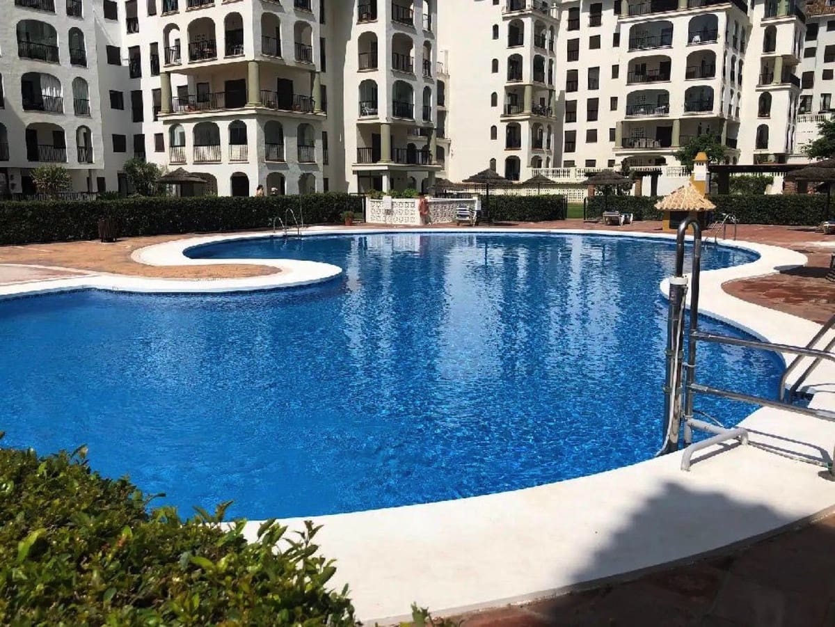 3 soveværelse Lejlighed til salg i La Duquesa / Puerto de la Duquesa med swimmingpool garage - € 549.000 (Ref: 9974131)