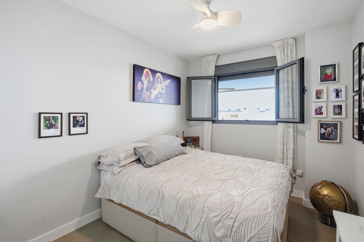 Apartamento de 2 habitaciones en Benalmádena en venta con piscina garaje - 549.995 € (Ref: 9974133)