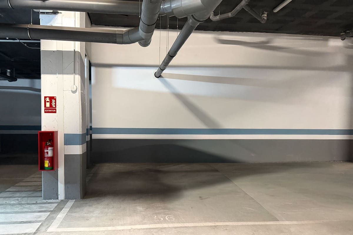 Apartamento de 2 habitaciones en Benalmádena en venta con piscina garaje - 549.995 € (Ref: 9974133)
