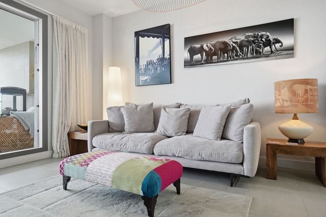 Apartamento de 2 habitaciones en Benalmádena en venta con piscina garaje - 549.995 € (Ref: 9974133)