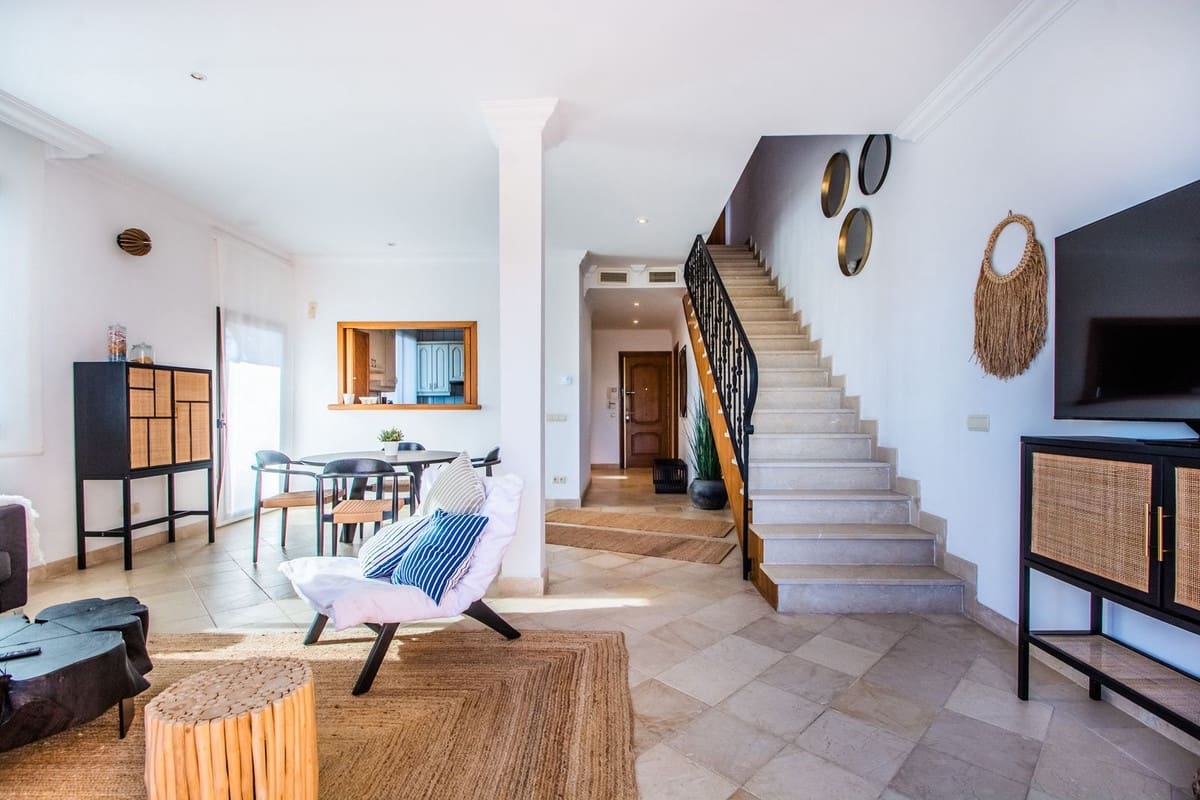 2 Zimmer Apartment zu verkaufen in Cancelada mit Pool - 550.000 € (Ref: 9974134)