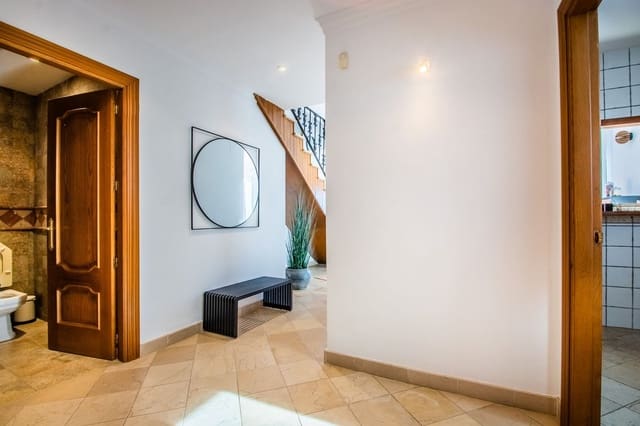 2 Zimmer Apartment zu verkaufen in Cancelada, Estepona mit Pool - 550.000 € (Ref: 9974134)