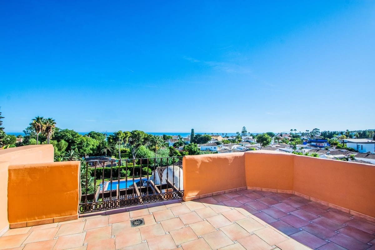 2 Zimmer Apartment zu verkaufen in Cancelada mit Pool - 550.000 € (Ref: 9974134)