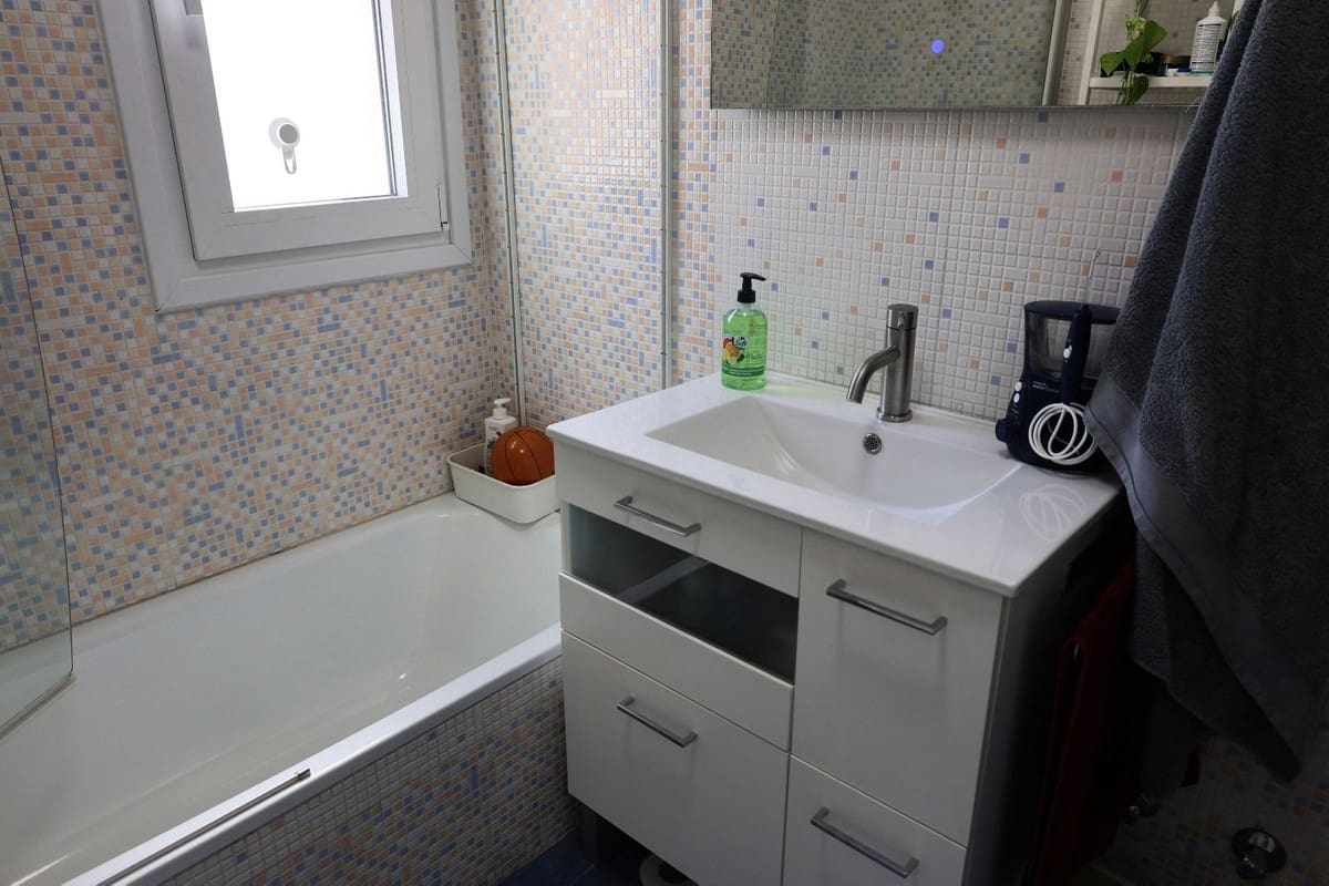 3 sypialnia Apartament na sprzedaż w Calahonda z basenem garażem - 525 000 € (Ref: 9974135)