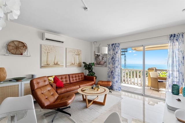 2 bedroom Apartment for sale in Benalmádena with pool - € 499,000 (Ref: 9974136)