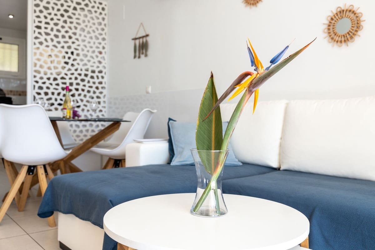2 bedroom Townhouse for sale in Calahonda with pool - € 570,000 (Ref: 9974138)