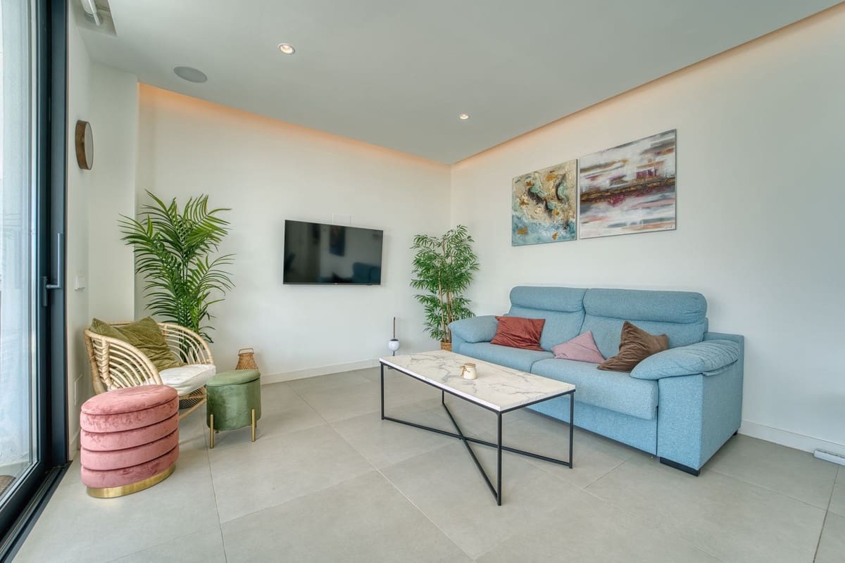 2 soveværelse Lejlighed til salg i Benalmadena med swimmingpool - € 560.000 (Ref: 9974139)