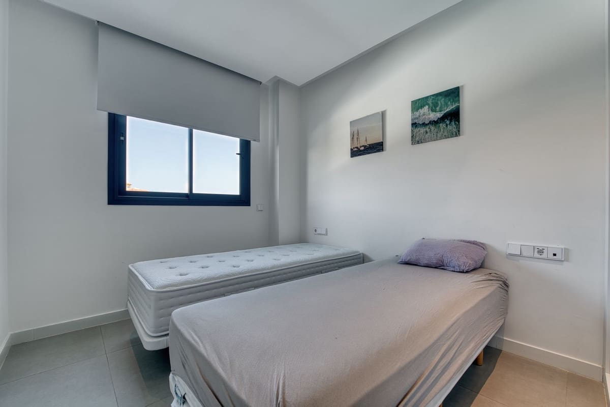 2 soveværelse Lejlighed til salg i Benalmadena med swimmingpool - € 560.000 (Ref: 9974139)
