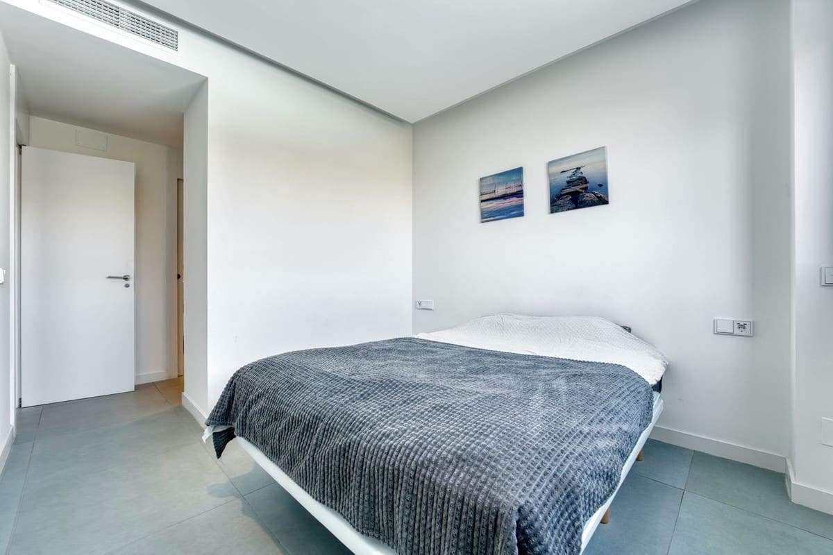 2 soveværelse Lejlighed til salg i Benalmadena med swimmingpool - € 560.000 (Ref: 9974139)