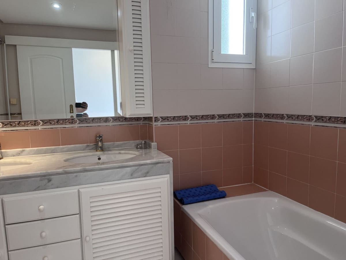 3 bedroom Apartment for sale in Mijas Costa with pool garage - € 475,000 (Ref: 9974141)