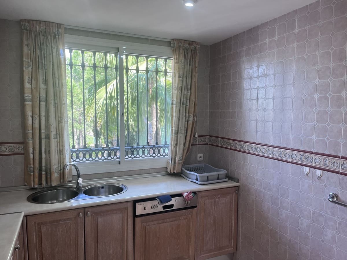 3 bedroom Apartment for sale in Mijas Costa with pool garage - € 475,000 (Ref: 9974141)