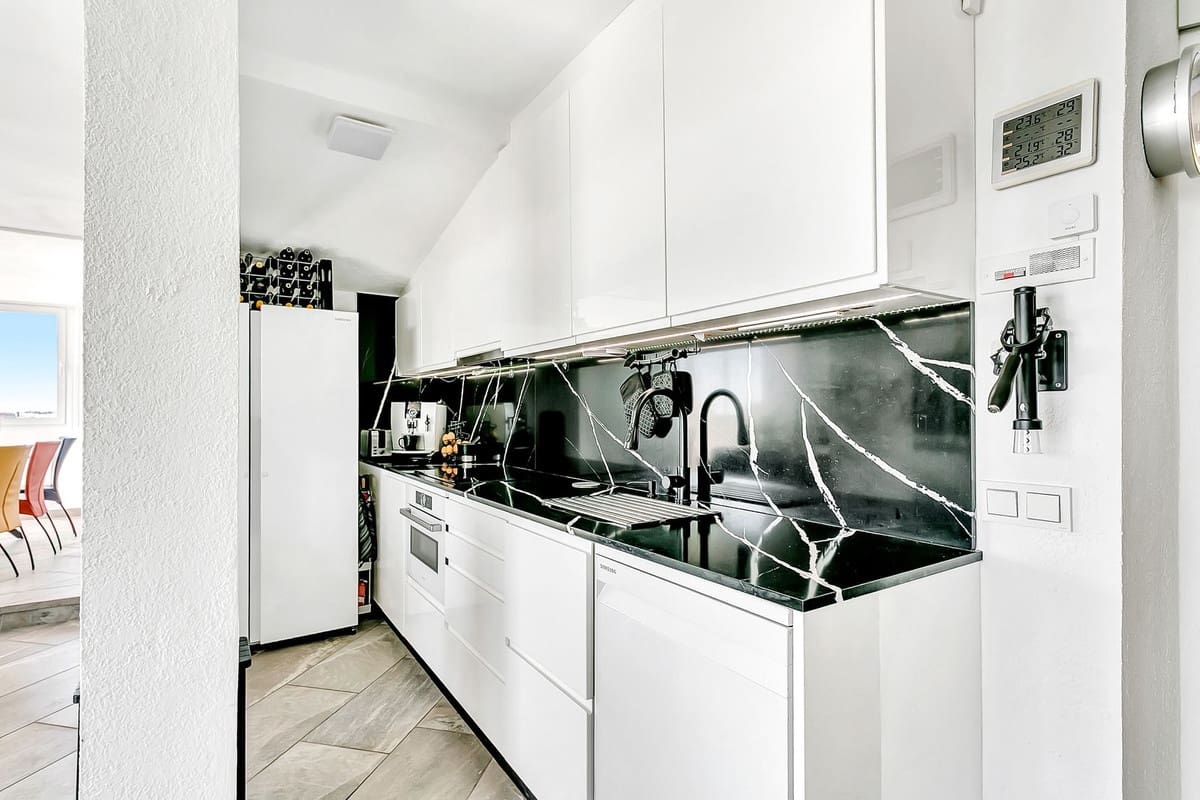 1 slaapkamer Appartement te koop in Fuengirola met zwembad - € 499.000 (Ref: 9974143)